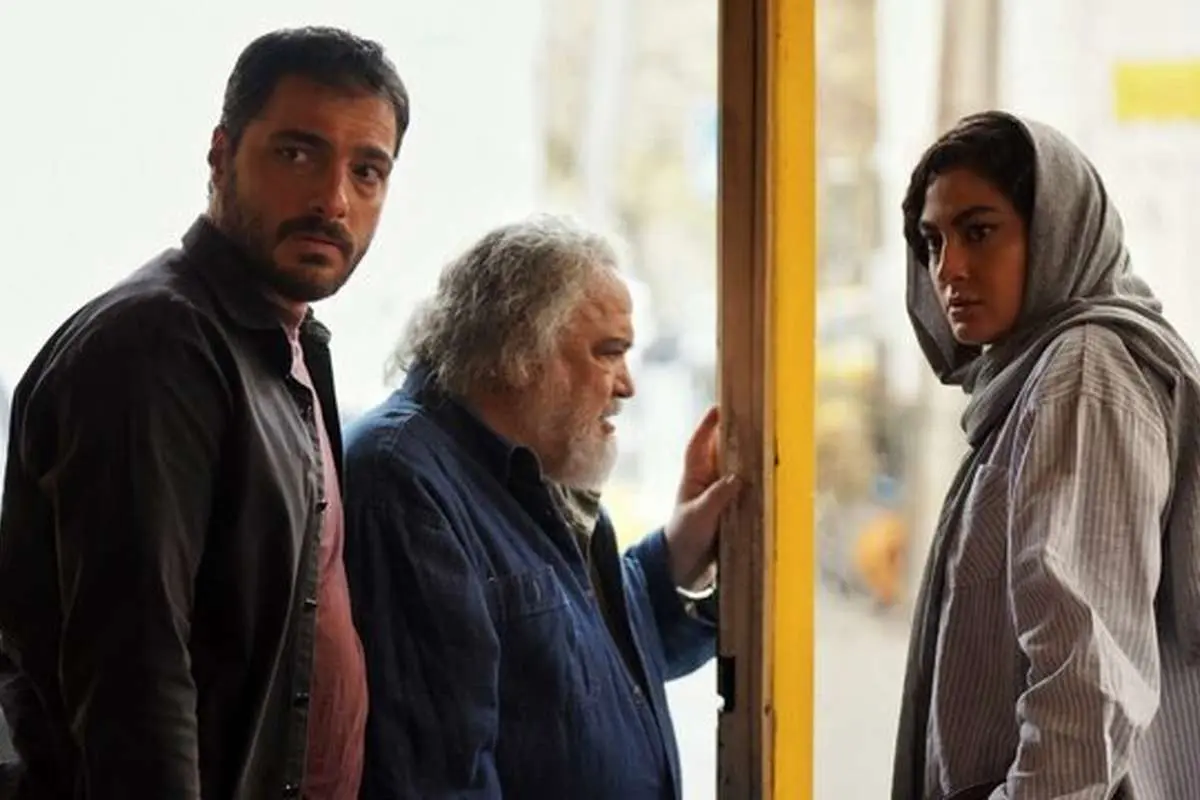 آزیتا حاجیان، محمدرضا شریفی نیا و مریم مومن در پشت صحنه فیلم کافه سلطان