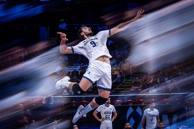 واکنش حسینخانزاده به جنجال جدایی از لوبه: پیاتزا گفت مجبوری بمانی واکنش حسینخانزاده به جنجال جدایی از لوبه: پیاتزا گفت مجبوری بمانی