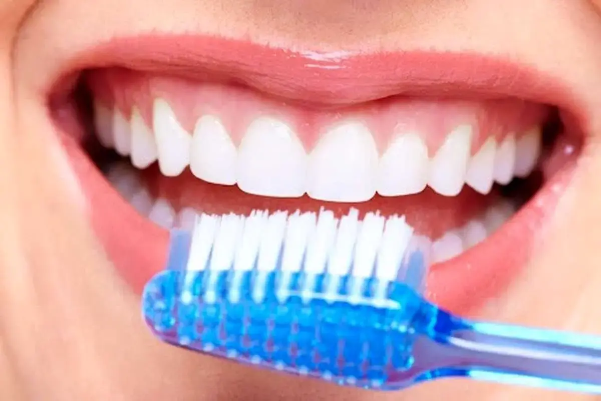 بعد از خوردن چه خوراکی هایی مسواک زدن مضر است؟