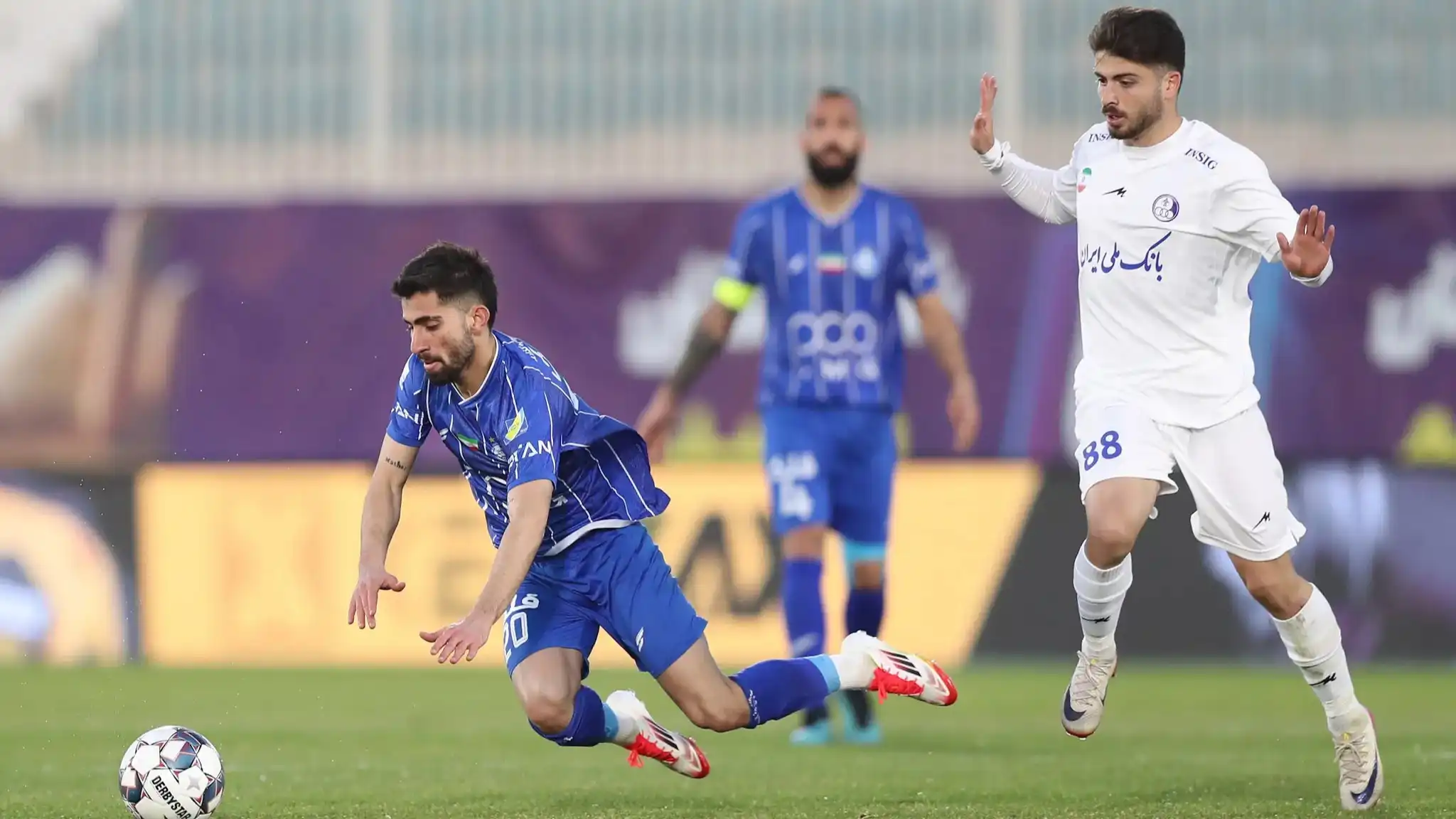 استقلال تهران ۱-۰ استقلال خوزستان؛ سامان آبی‌ها را به صدر برد