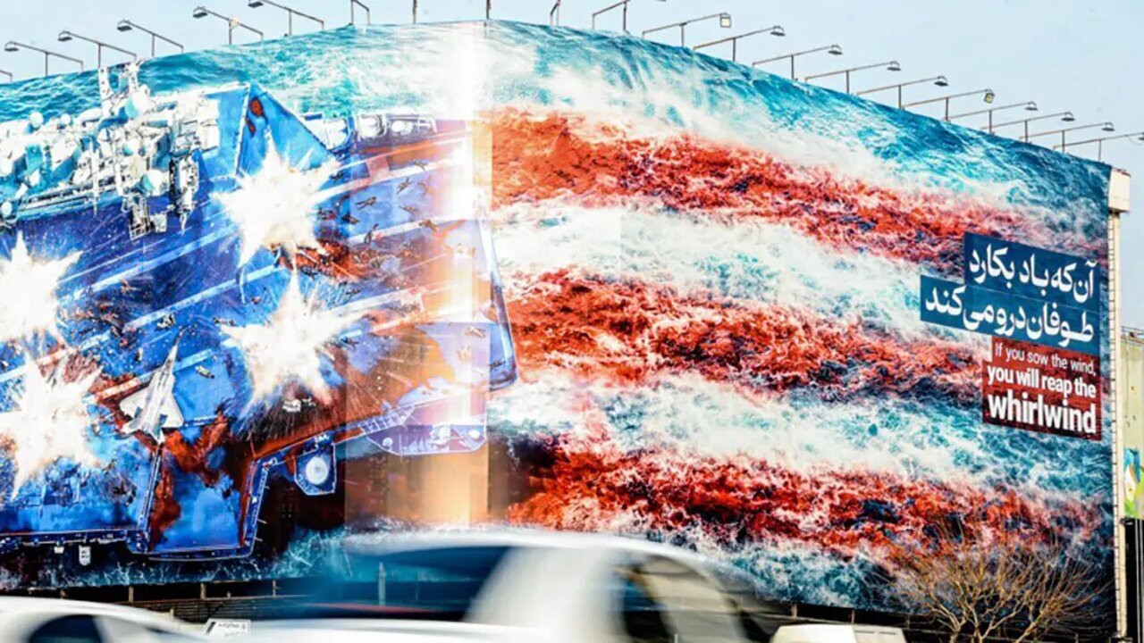 گزارش عجیب سی‌ان‌ان از دیوارنگاره میدان ولیعصر