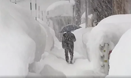 ببینید| بارش برف بی‌سابقه در چندین منطقه ژاپن