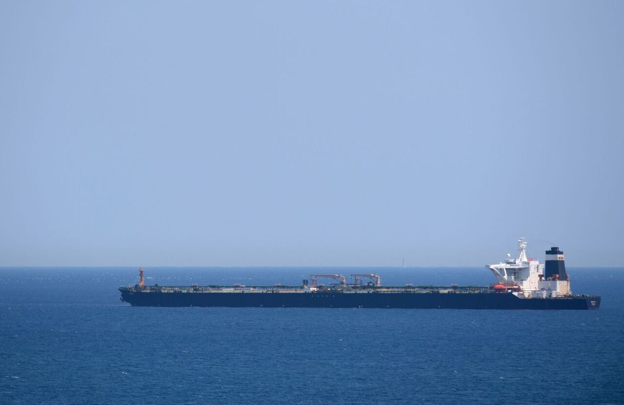 توقیف یک کشتی با پرچم ایران