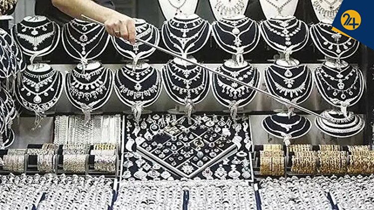 قیمت نقره ۳ تا ۴ برابر می‌شود | به سایت‌های خرید آنلاین اعتماد نکنید