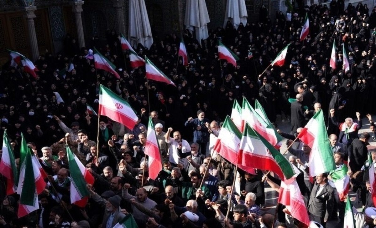 ببینید| شعار مردم در تجمع امروز تهران: نیرو‌های مسلح، انتقام، انتقام