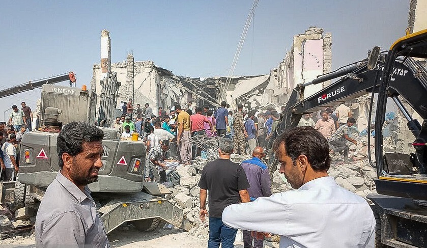 دانش آموزان شهید در میناب