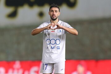 بازیکنان و مربیان خارجی