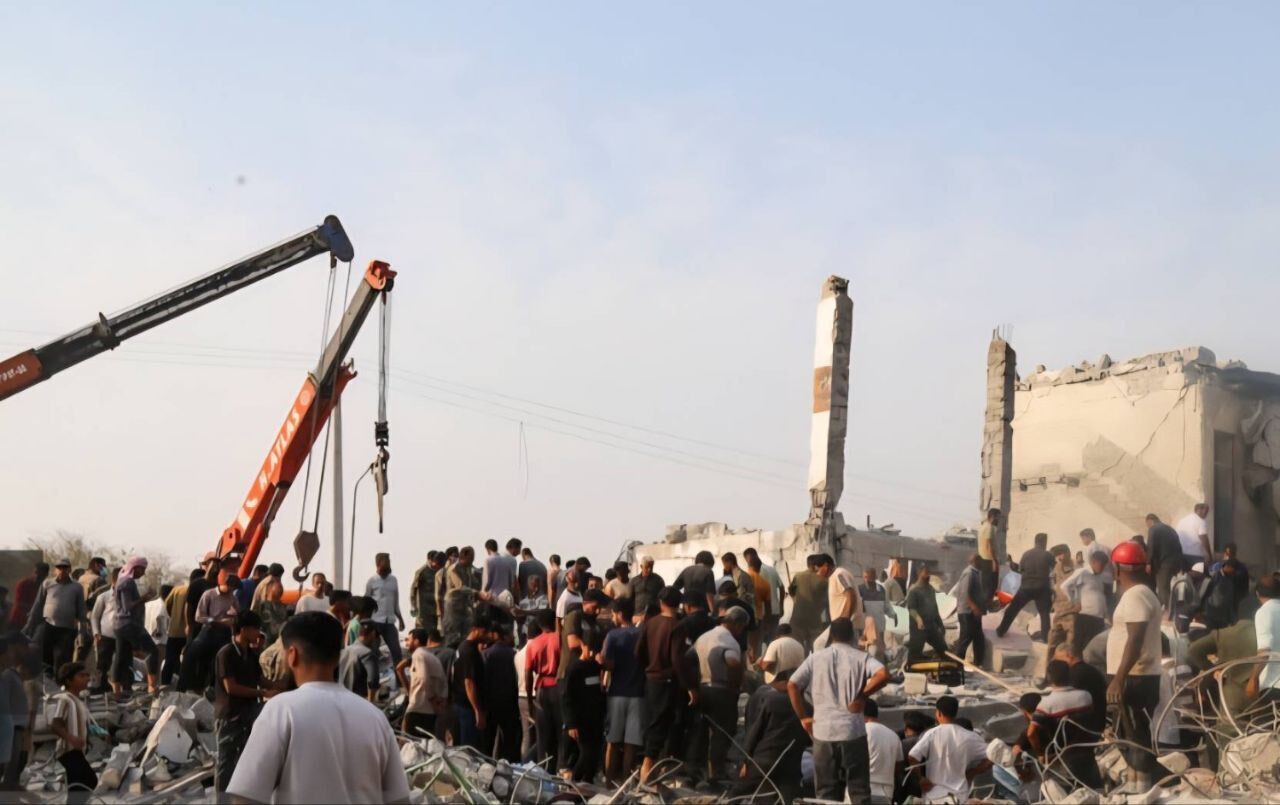 آمار شهدای حمله به مدرسه ابتدایی در میناب به ۱۵۳ نفر رسید