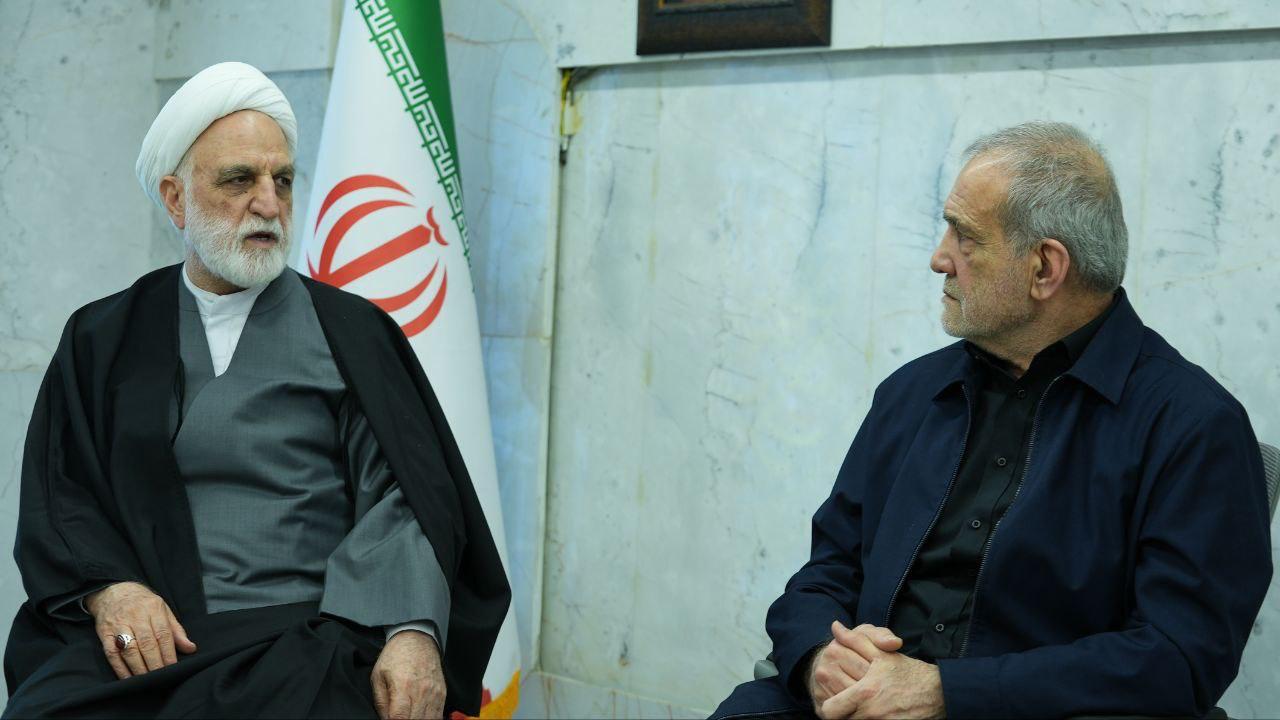 عکس| برگزاری دومین جلسه شورای رهبری