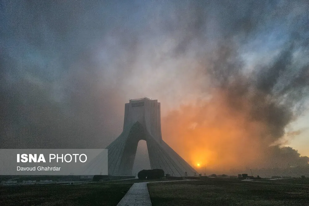 تصاویری از وضعیت میدان آزادی پس از حملات هوایی در غرب تهران