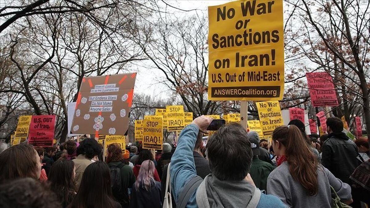 ببینید| تظاهرات مخالفان جنگ در نیویورک؛ جنگ علیه ایران را متوقف کنید