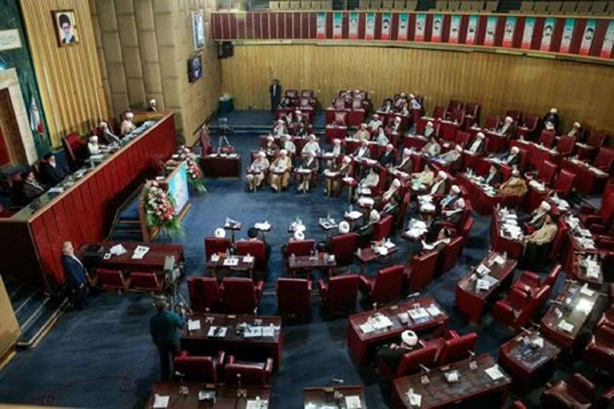 عضو خبرگان رهبری