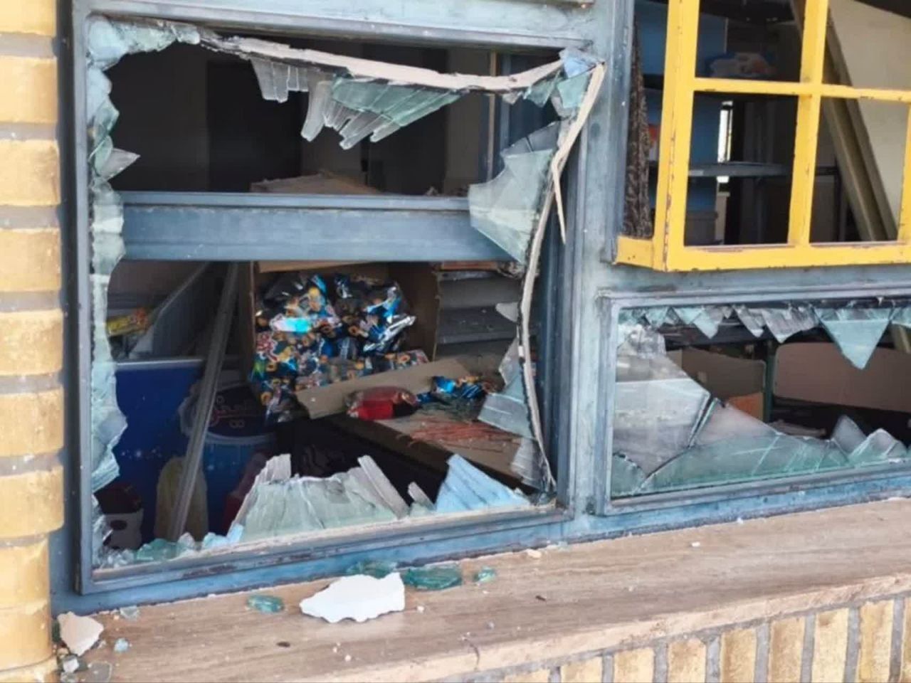 تصاویر| حمله موشکی آمریکا-اسرائیل به ۲ مدرسه در پرند تهران