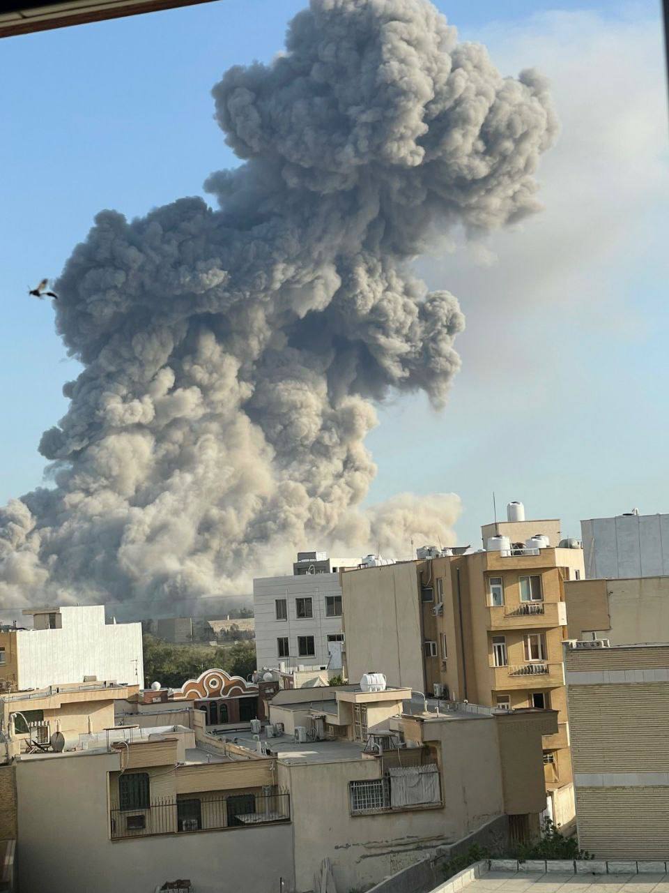 بمباران شدید بوشهر