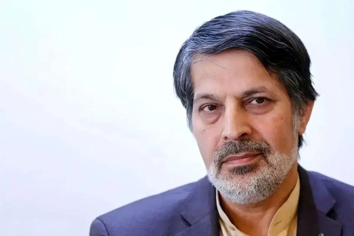 اعتراض عمادالدین باقی به عدم آزادی زندانیان سیاسی در شرایط جنگی