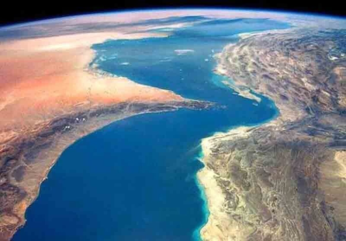 منبع آگاه ایرانی: ایران قصد دارد بر نفتکش‌ها و کشتی‌ها در خلیج فارس عوارض وضع کند