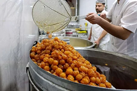 تصاویر| بازار داغ قنادی‌ها در ماه رمضان