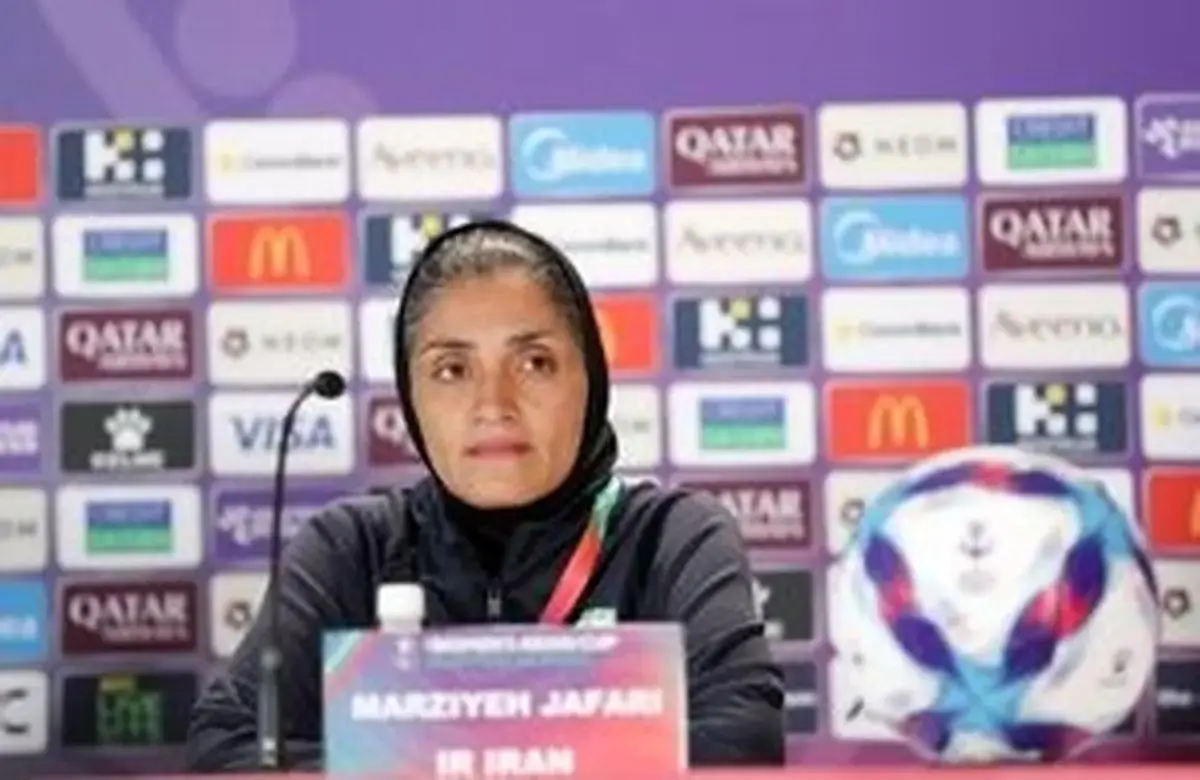 سرمربی تیم فوتبال بانوان: اشتباه بزرگ را کسانی مرتکب شدند که در داخل علیه دختران این سرزمین در شیپور جنگ دمیدند