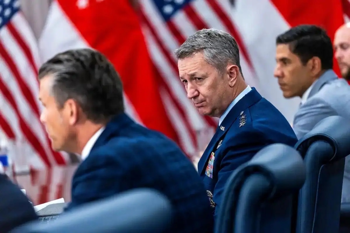 قبل از جنگ رئیس ستاد مشترک ارتش امریکا، به ترامپ درباره بستن تنگه هرمز هشدار داده بود