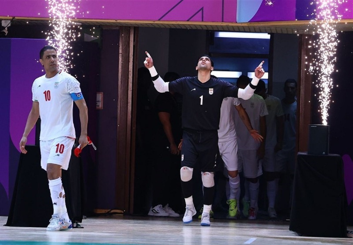 منزل دروازه‌بان تیم ملی فوتسال هدف حمله هوایی قرار گرفت | تماس تاج با گلر تیم ملی