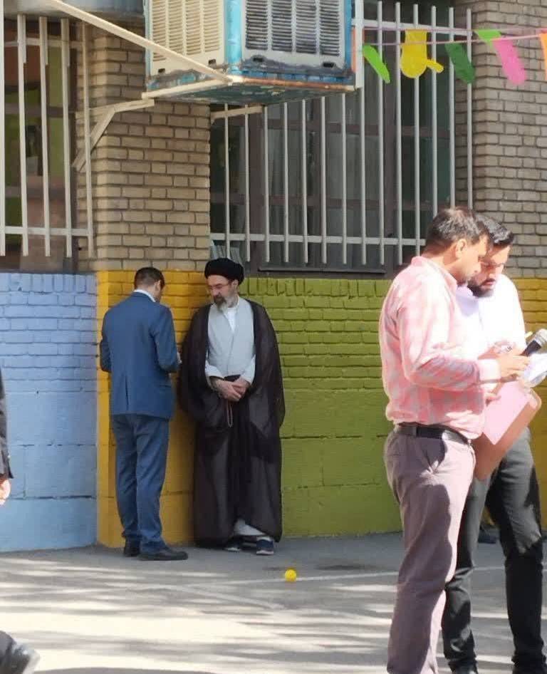 تصویری دیده نشده از رهبر سوم انقلاب