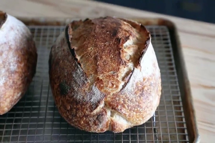 جدول مقایسه ای قند انواع نان