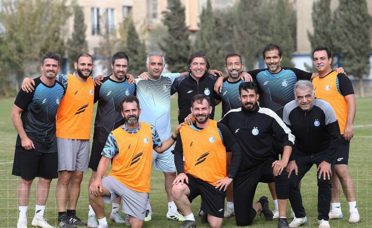 دستیاران خارجی ساپینتو از استقلال جدا شدند