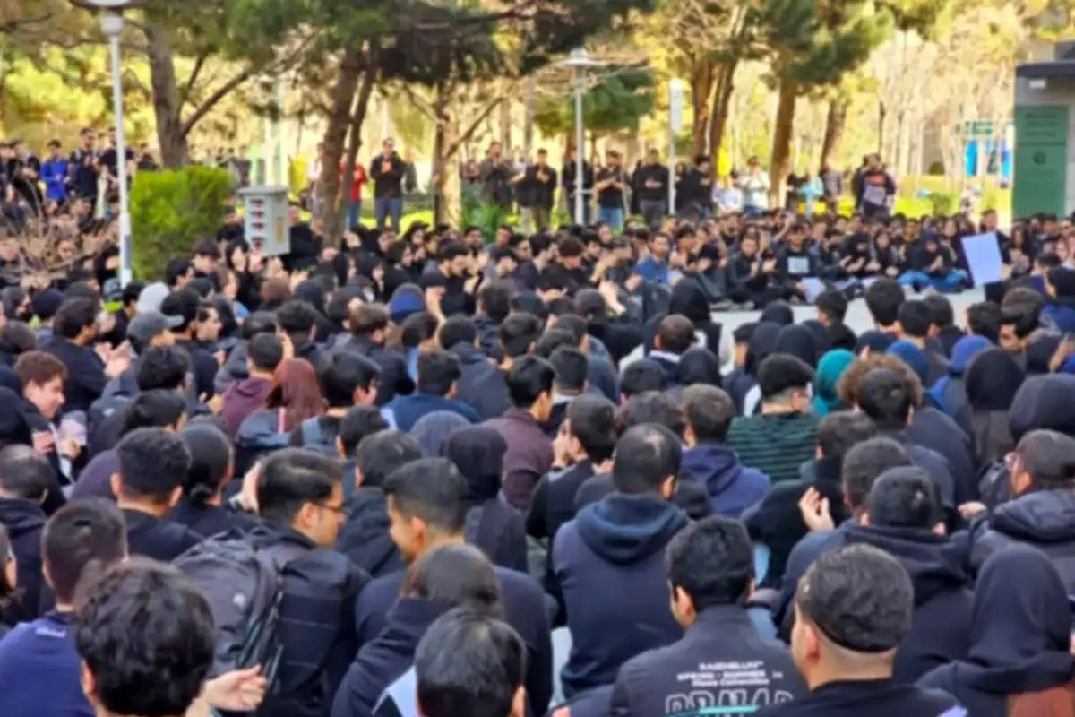 ممنوع‌الورودی گروهی از دانشجویان