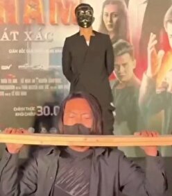 ببینید| آبروریزی در مراسم افتتاحیه فیلم اکشن ویتنامی «چیِن نام»