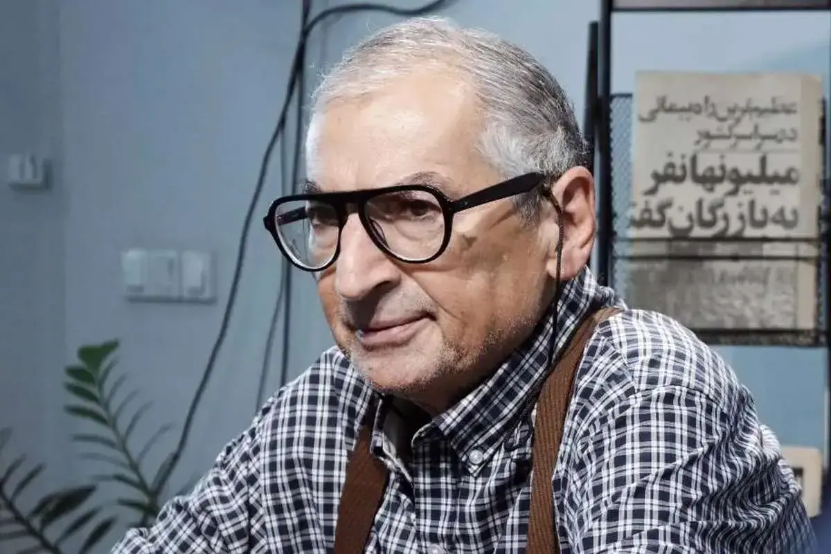 زیباکلام: چه کردیم در ۴۷ سال که جوانان امروز به پهلوی‌ها پناه می‌آورند؟