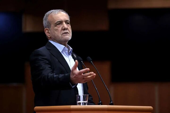 پزشکیان و چشم انداز «خوب» به مذاکرات| رییس جمهور «چیزی» میداند یا بلوف میزند؟ پزشکیان و چشم انداز «خوب» به مذاکرات| رییس جمهور «چیزی» میداند یا بلوف میزند؟