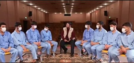 ببینید| تحقیر بازداشت شدگان توسط خبرنگار صداوسیما!