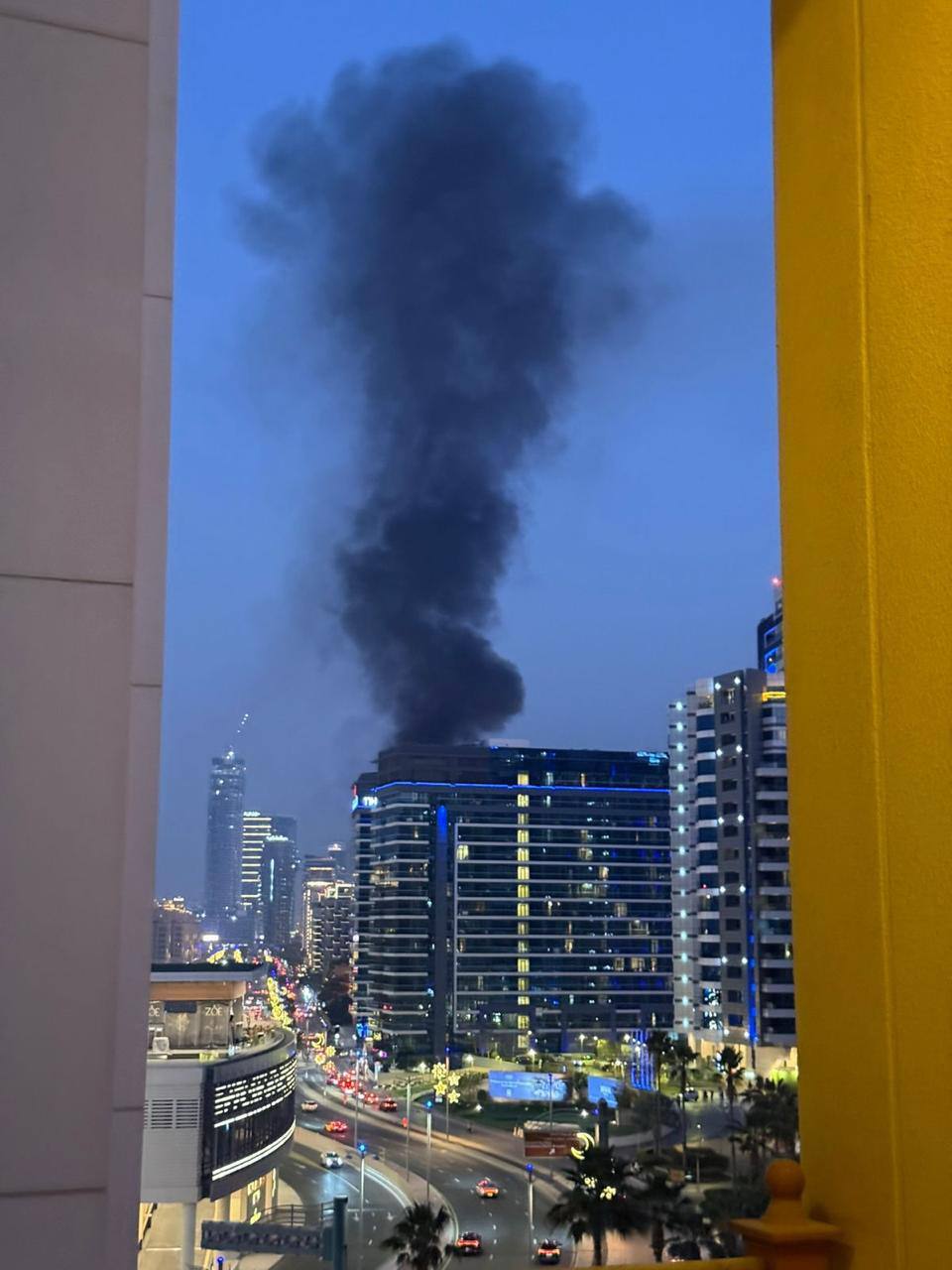 تصویر ستون دود در دوبی