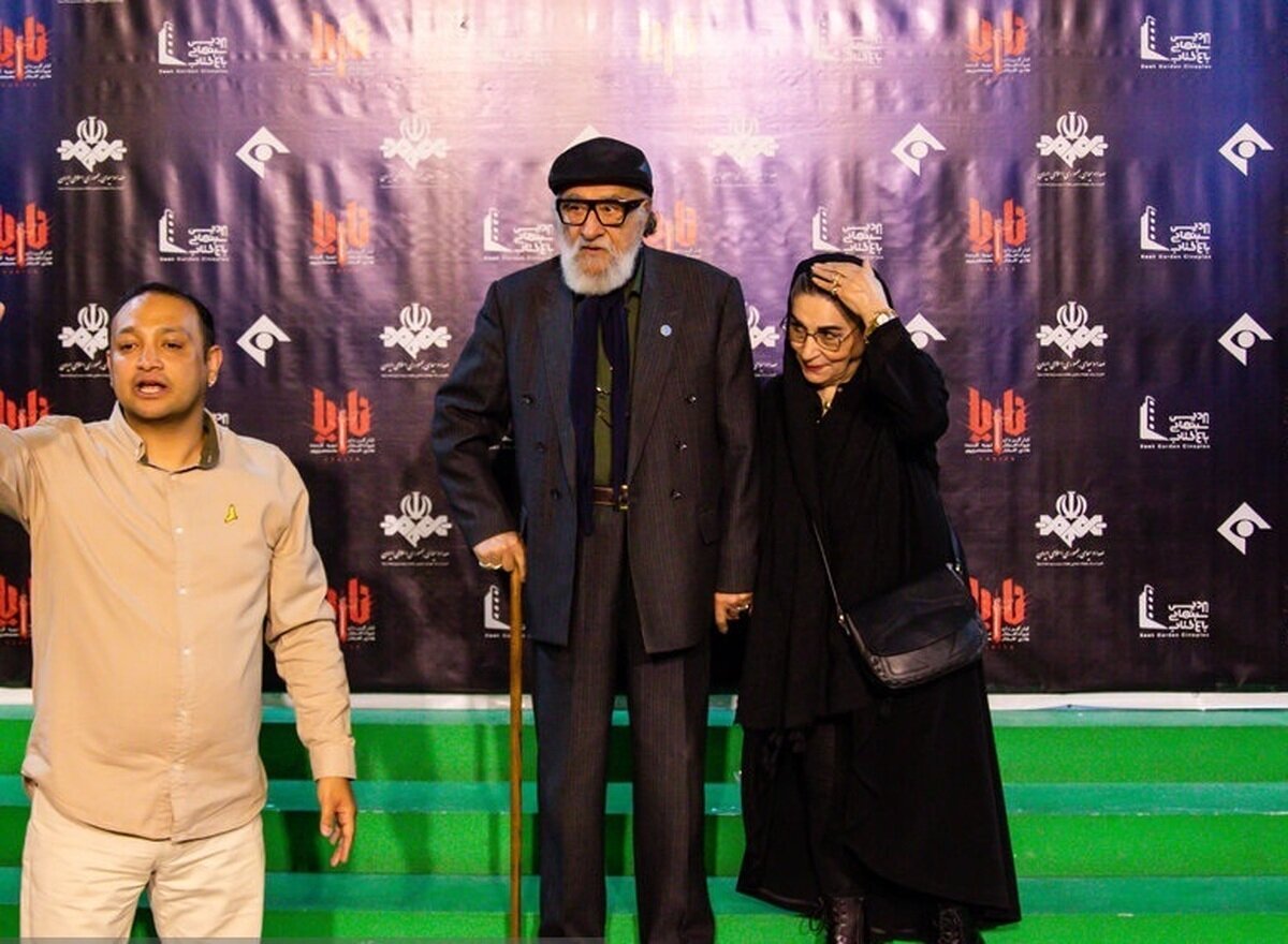 عکس| استایل داریوش ارجمند و همسرش در یک رویداد هنری