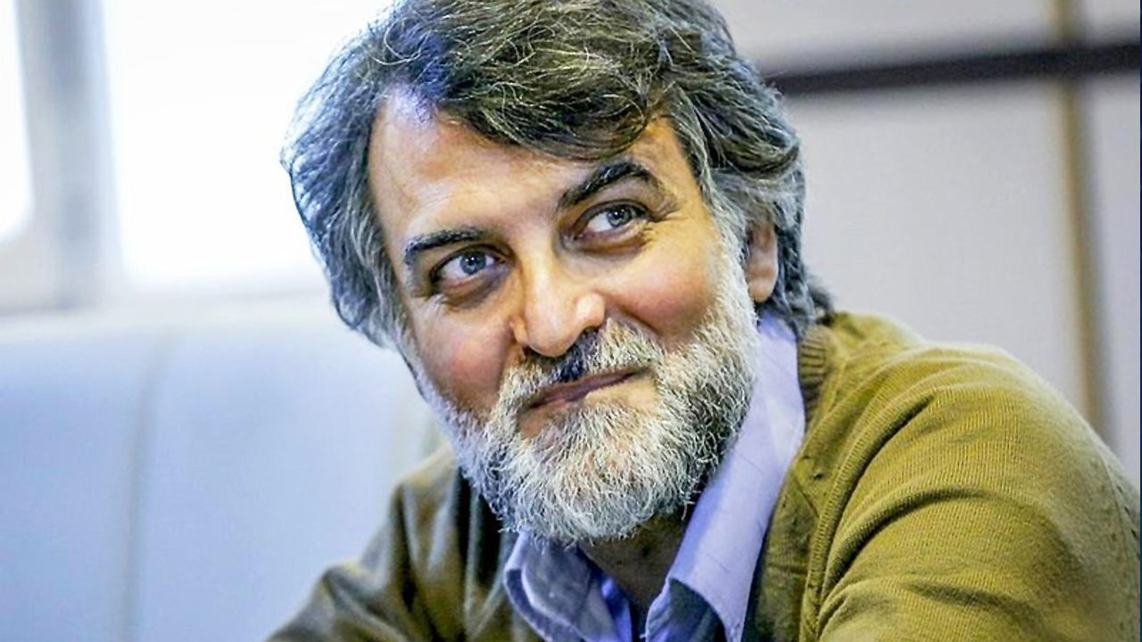 ماجرای ممنوع‌الفعالیت شدن مجری مشهور تلویزیون/ علی درستکار: گفتند زیاد از مرحوم هاشمی دلبری کردی!