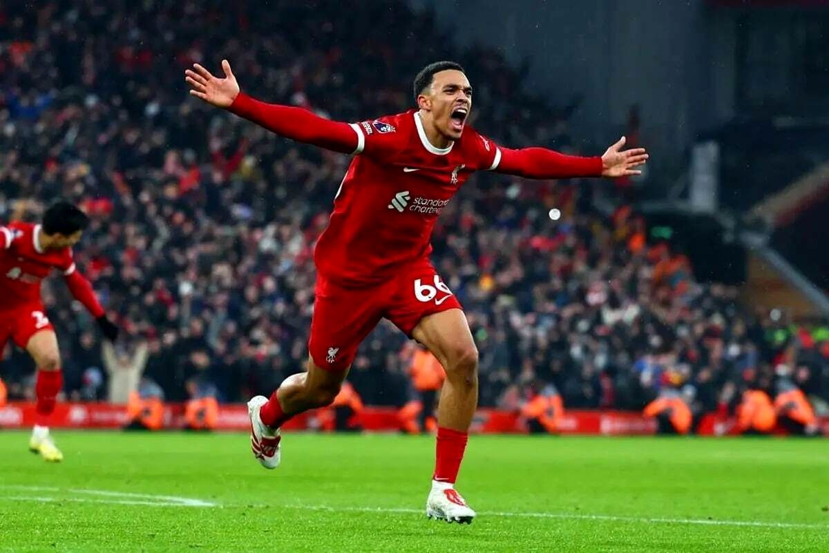 الکساندر آرنولد از لیورپول جدا شد الکساندر آرنولد