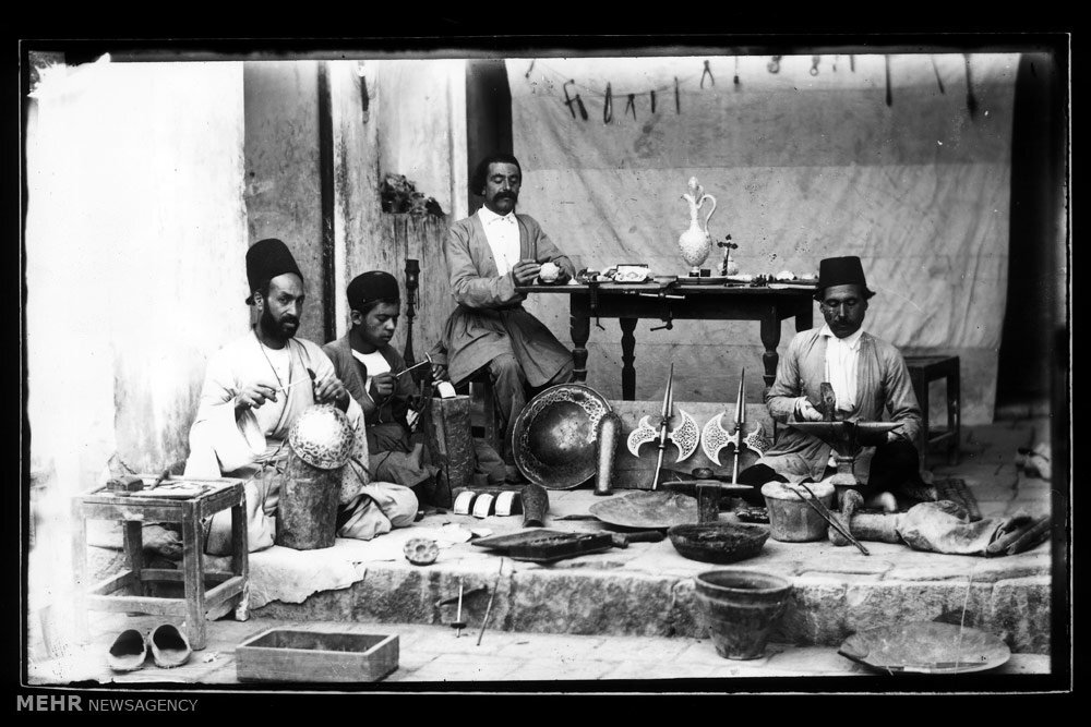 عکس‌های تاریخی کمتر دیده شده از مردم تهران و اصفهان +تصاویر