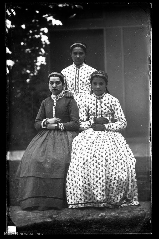 عکس‌های تاریخی کمتر دیده شده از مردم تهران و اصفهان +تصاویر