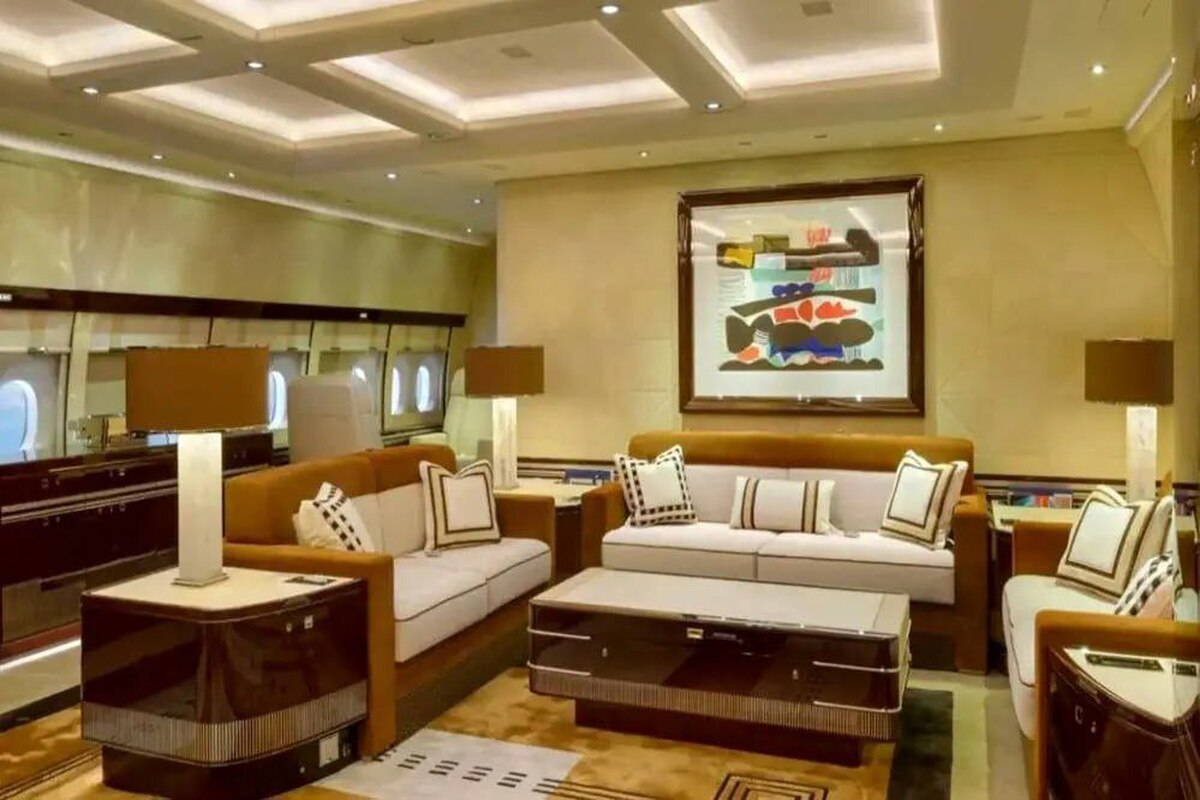 جنجال تازه از سفر مهم ترامپ | ماجرای هدیه فوق لاکچری قطر چیست ؟ + عکس و فیلم