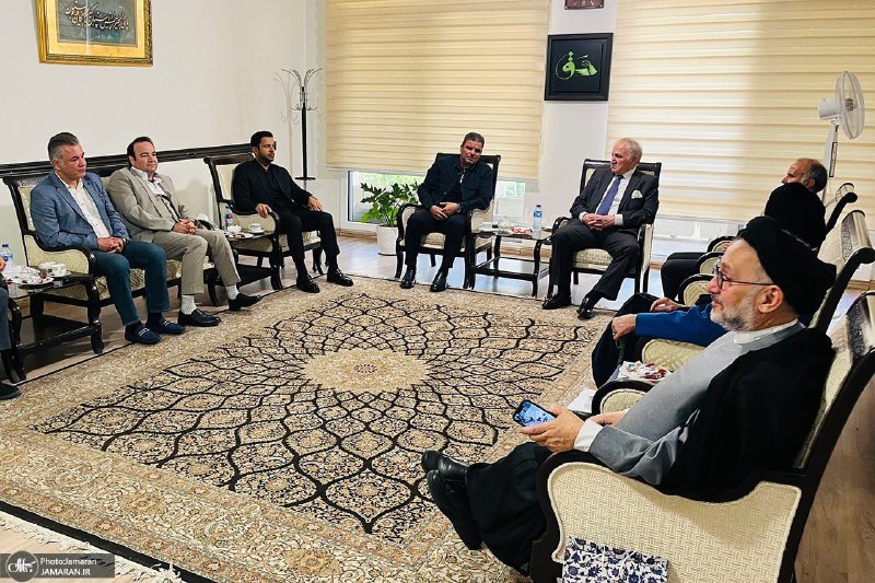 دیدار جمعی از پیشکسوتان پرسپولیس و تیم ملی با سید محمد خاتمی +تصاویر