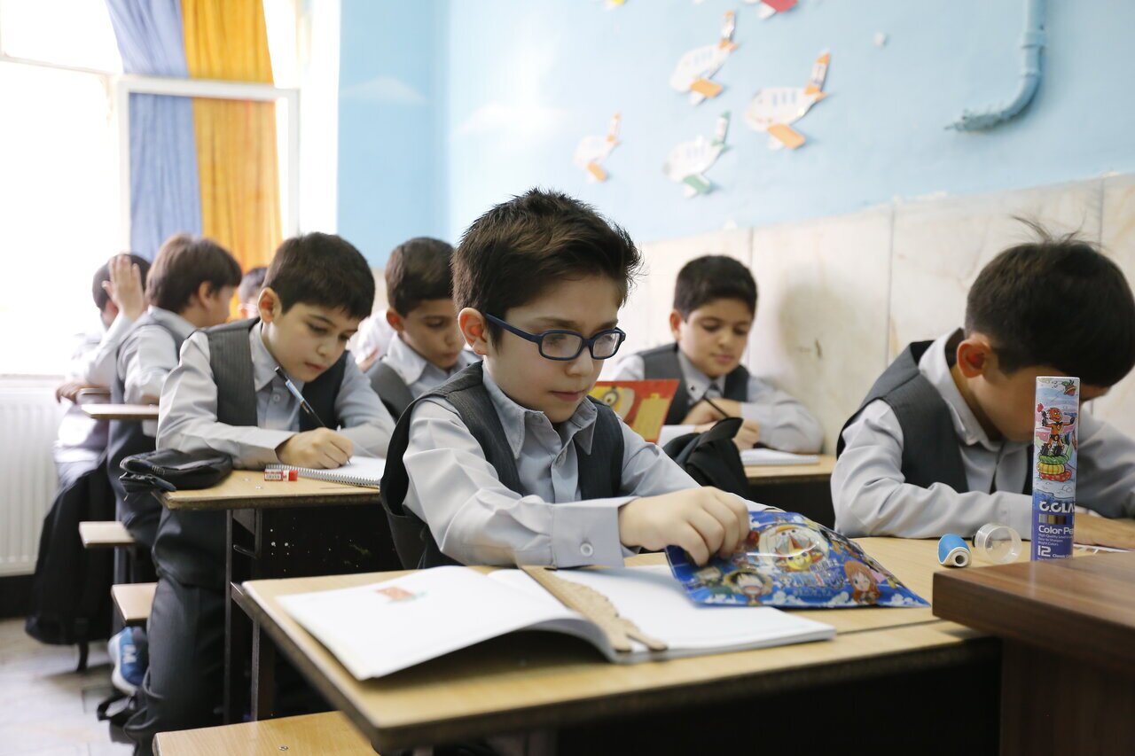 ساعت کار مدارس تغییر کرد