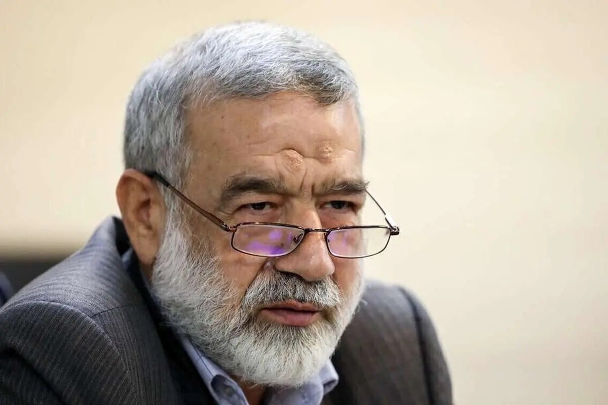 نماینده مجلس: پزشکیان با تهدید جلوی ابلاغ قانون حجاب را گرفت