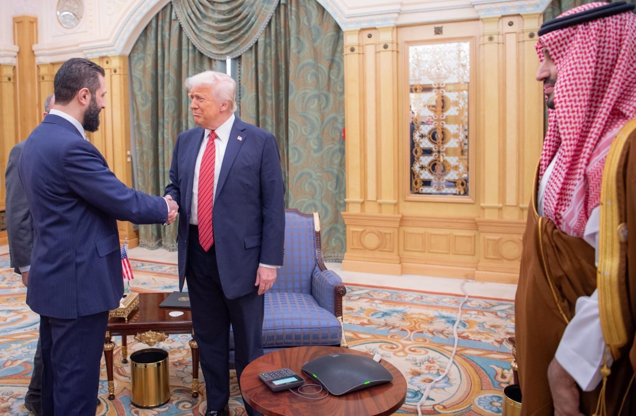 دیدار ترامپ و الجولانی برای پیوستن آمریکا به توافقات ابراهیم دیدار ترامپ و الجولانی برای پیوستن آمریکا به توافقات ابراهیم