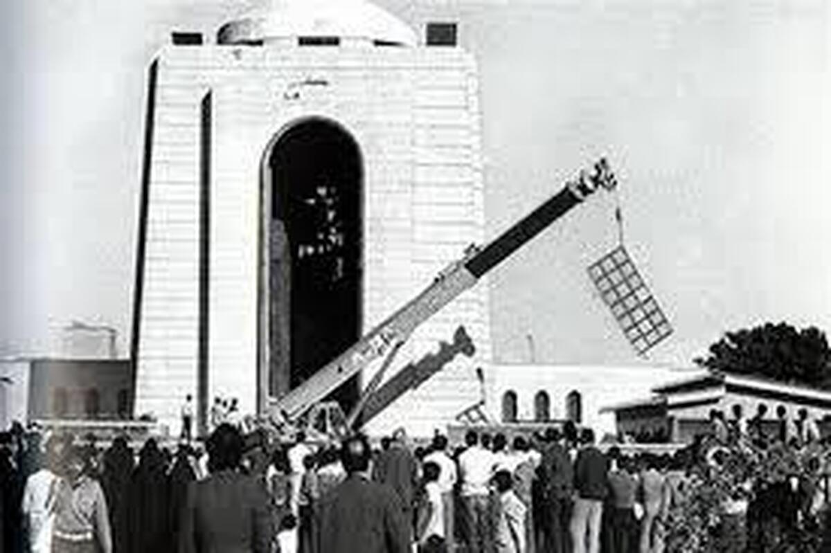 روزی که مقبره رضاشاه تخریب شد! +عکس