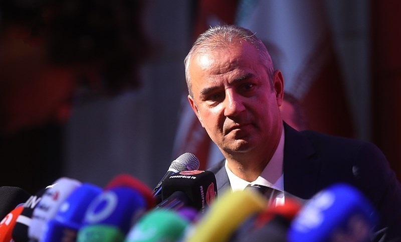 ببینید| واکنش عجیب کارتال به خبر جذب بیفوما ببینید| واکنش عجیب کارتال به خبر جذب بیفوما