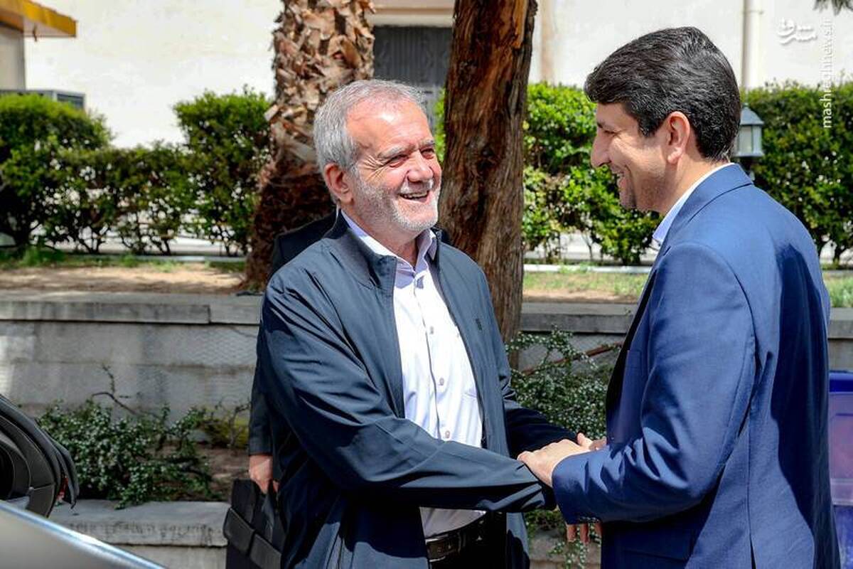 ببینید| تذکر سخنران مراسم به گفتگوی وزیر ارتباطات با پزشکیان