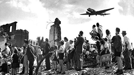 محاصره برلین و انجام بزرگ‌ترین عملیات نجات هوایی در تاریخ