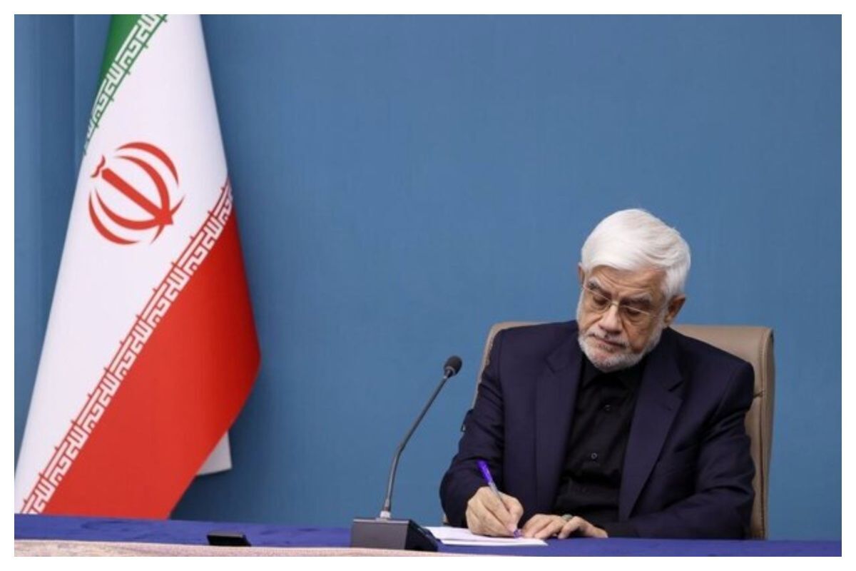 عارف حق گمرکی کالاهای اساسی ۱۴۰۴ را ابلاغ کرد