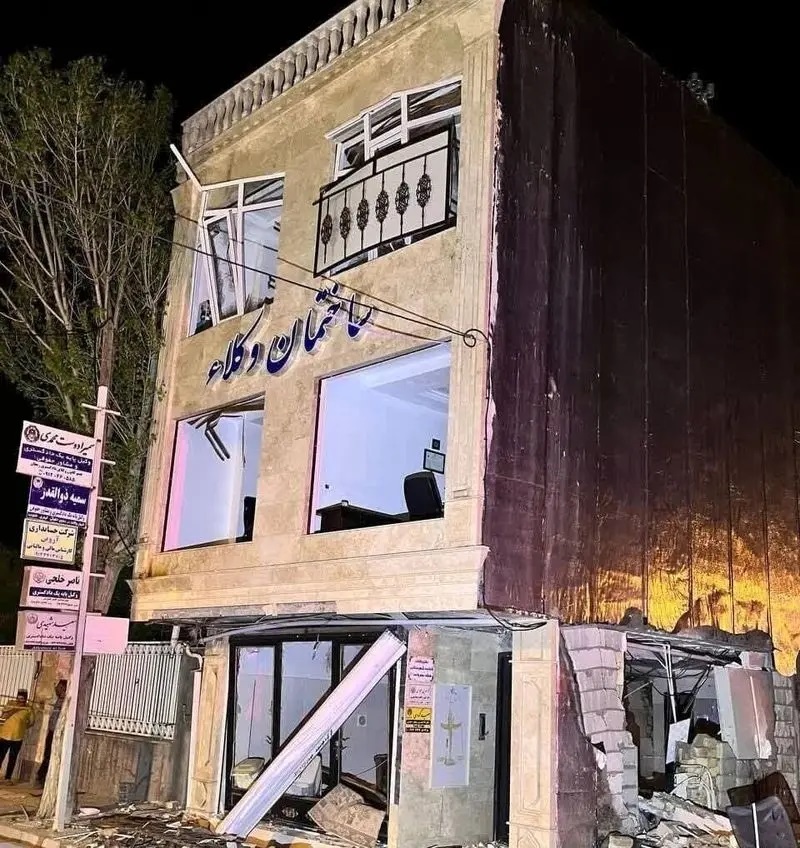 انفجار هولناک یک ساختمان وکلا و سوختگی شدید دو نفر +عکس انفجار ساختمان