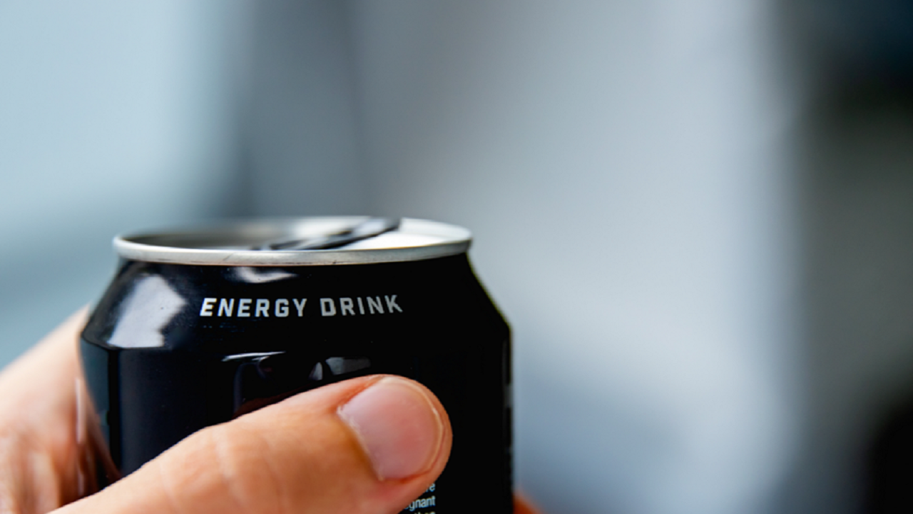 نتایج تکان دهنده درباره مصرف نوشیدنی‌های انرژی زا